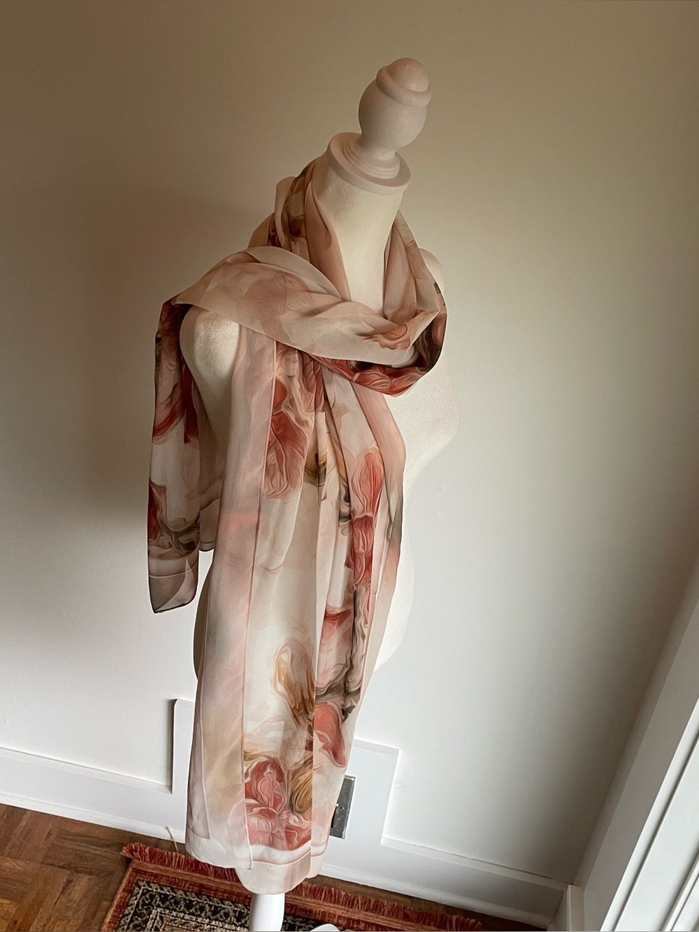 Milenda Abstract Floral Silky Oblong Scarf Wrap Retro Cottage Glamour 76" x 28" - Picture 3 of 11